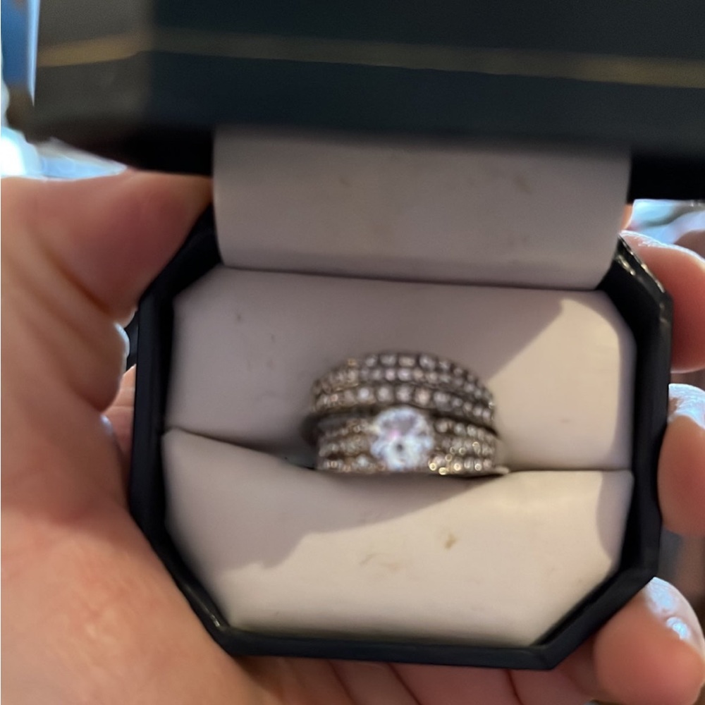 Wedding Ring Set - image 2